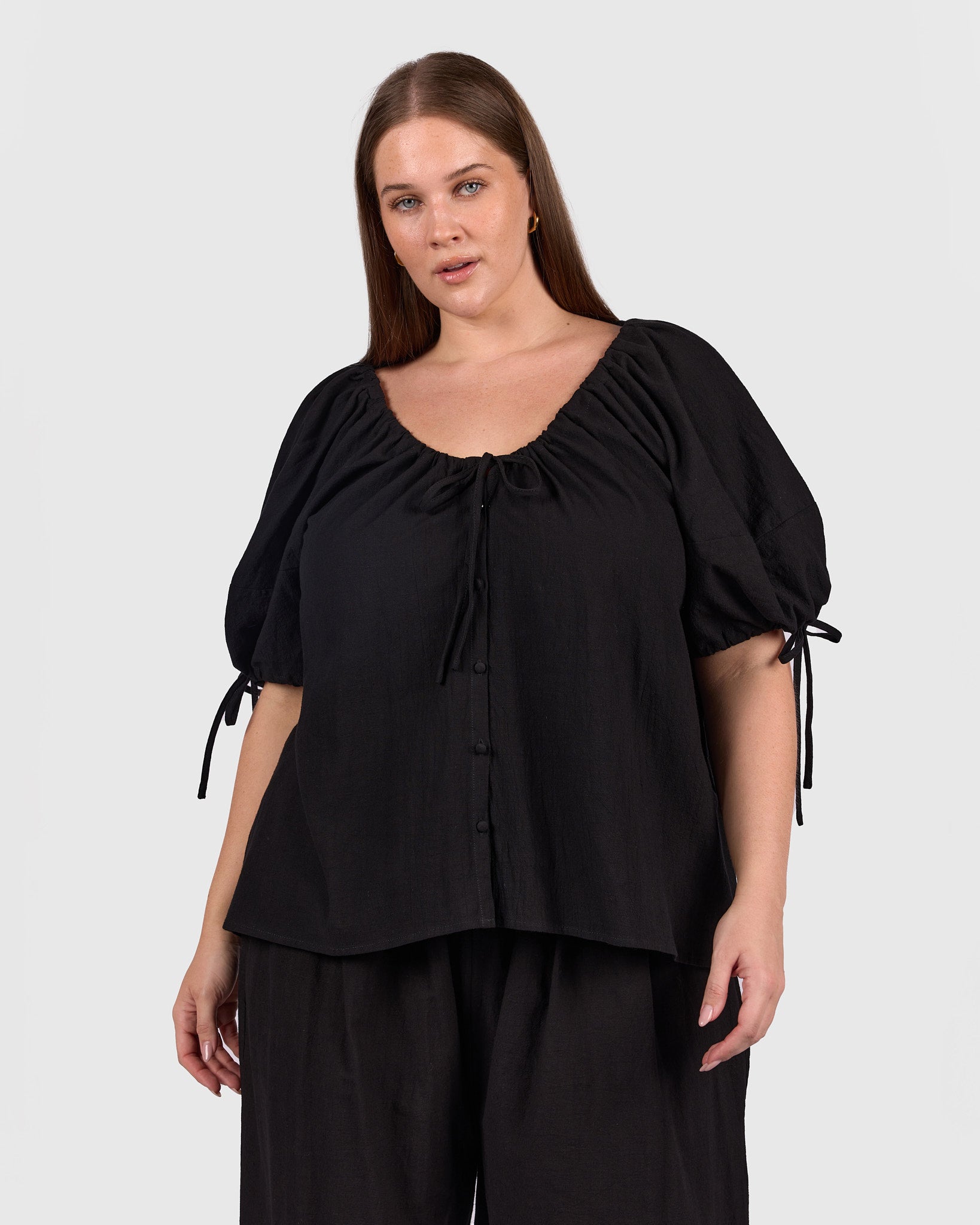 トップス HEVE Puff Shoulder Tops black Harvey Top | Black – The Lullaby Club