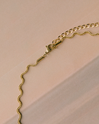 Wavy Chain Necklace