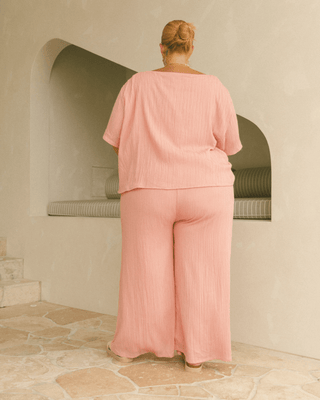 Gia Crop Pink Crepe – Breastfeeding-Friendly Maternity Wear