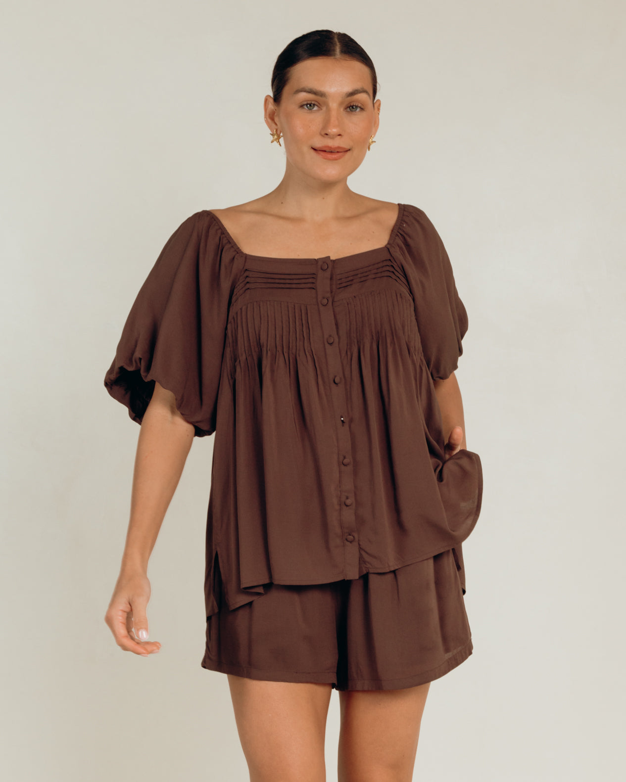 Harper Top in Chocolate - Breastfeeding Friendly Top - The Lullaby Club