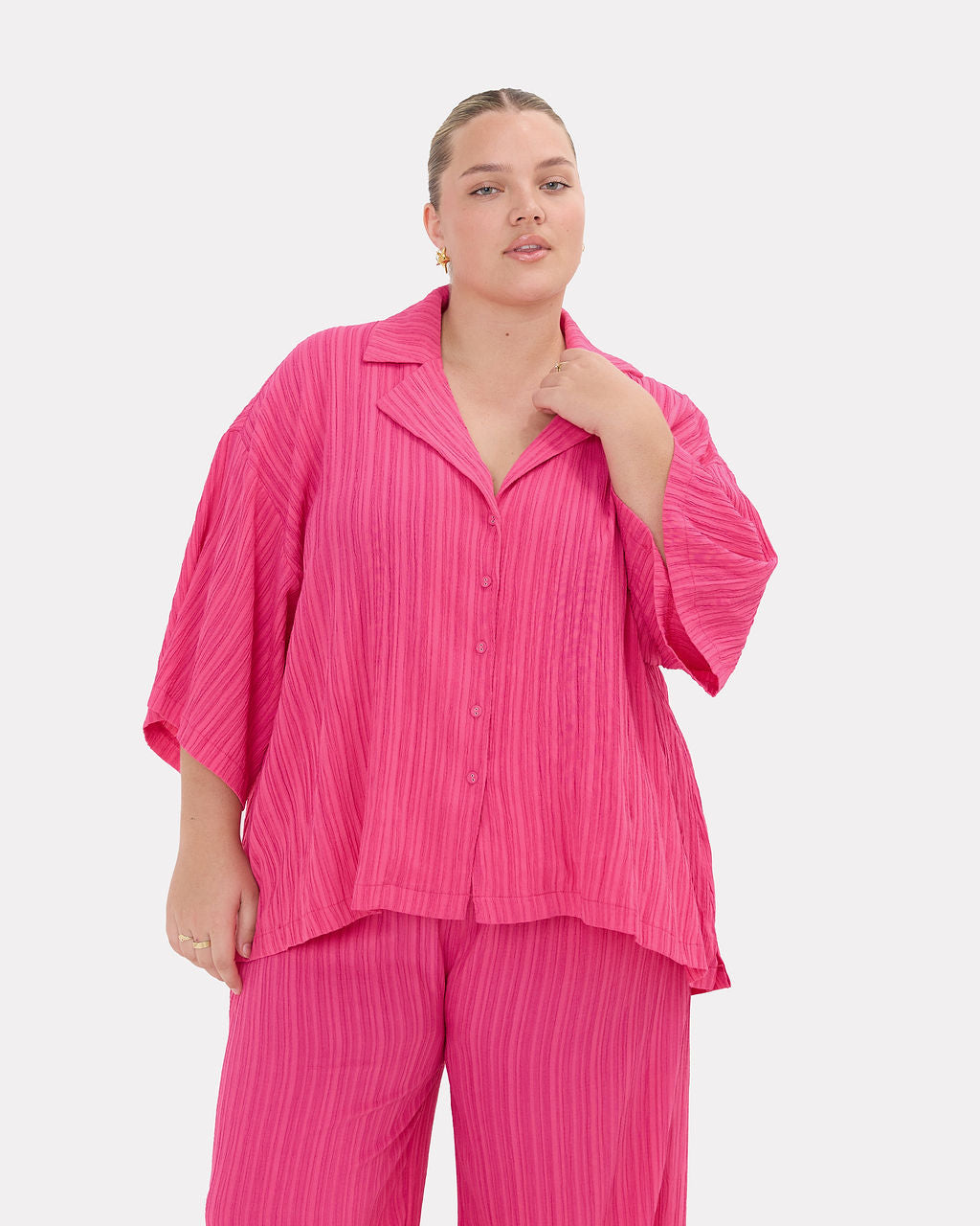 Lacey Shirt in Flamingo Crepe - Maternity & Postpartum Friendly Clothing - The Lullaby Club