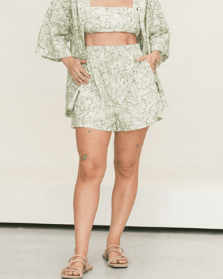 Lacey Shorts | Hibiscus