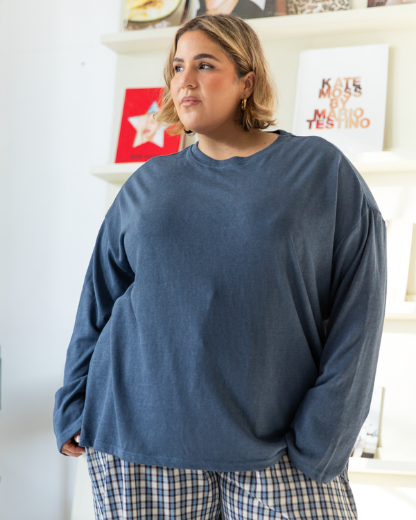 Long Sleeve Essentials Tee in Navy Knit - Feeding Friendly Fashion - The Lullaby Club