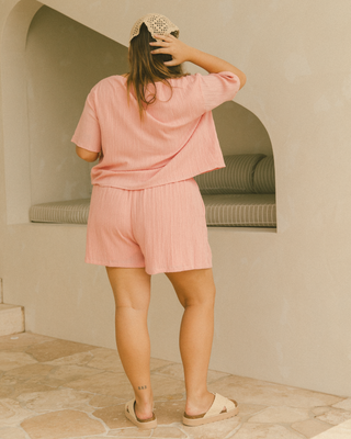 Plus-size maternity shorts pink crepe – comfortable pregnancy shorts